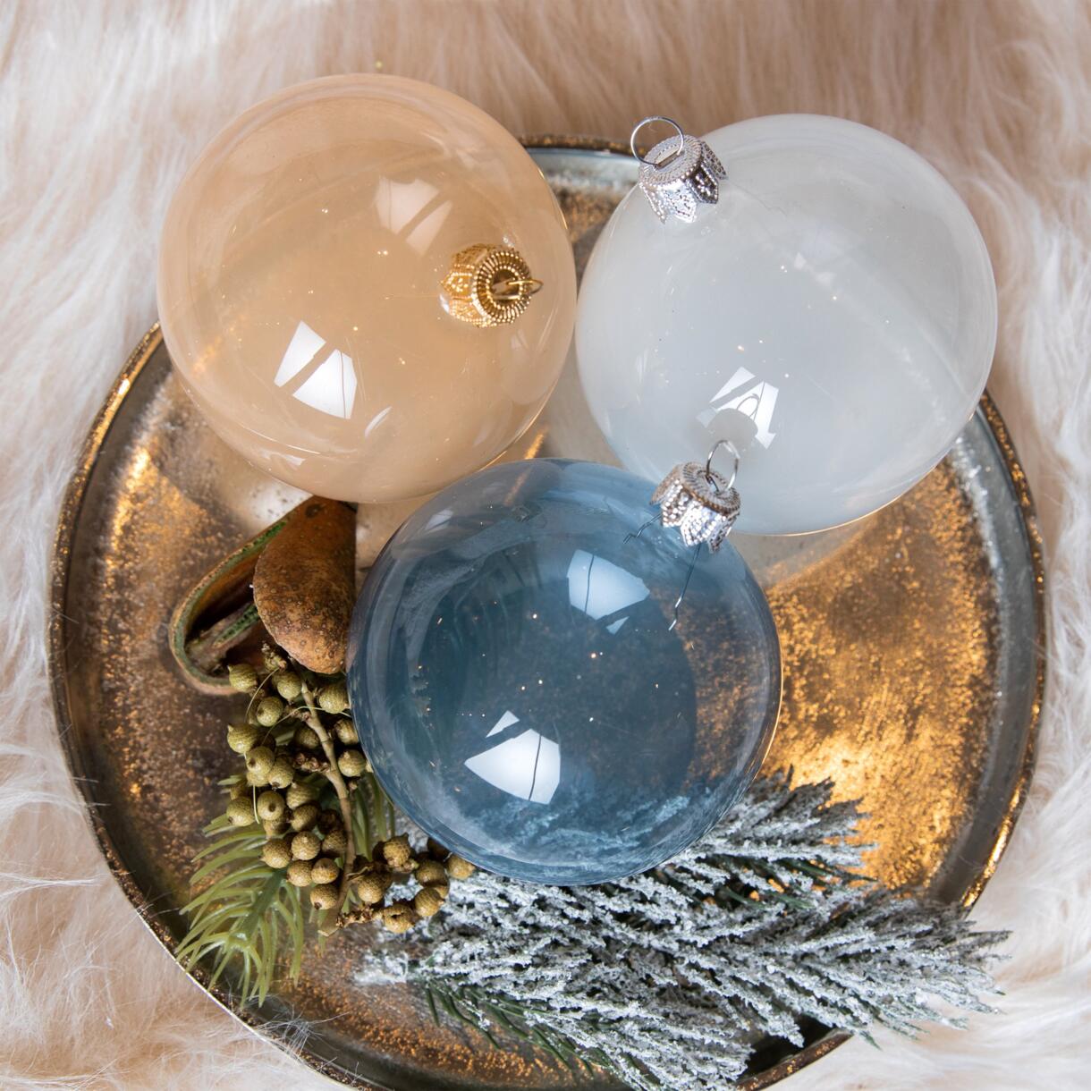 6er Set Weihnachtskugeln (D80 mm) aus Glas Pilma Perlweiß, Weiß und Nebelblau 1