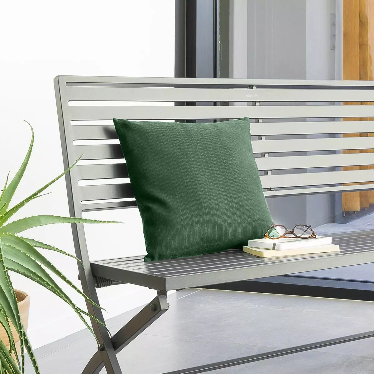 Coussin carré (40 cm) Korai Vert olive 1