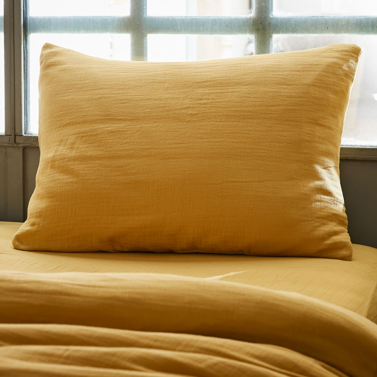 Funda para almohada rectangular en gasa de algodón (L80 cm) Gaïa Amarillo azafrán 1