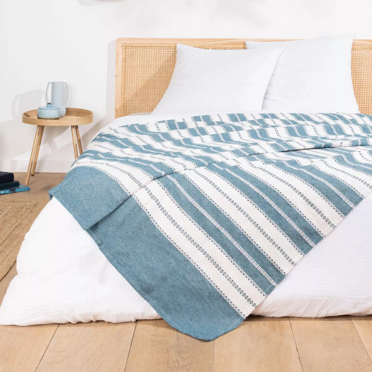 COUVRE LIT 2 PERSONNES 220 x 240 CM COTON/POLYESTER JACQUARD ABBY BLEU