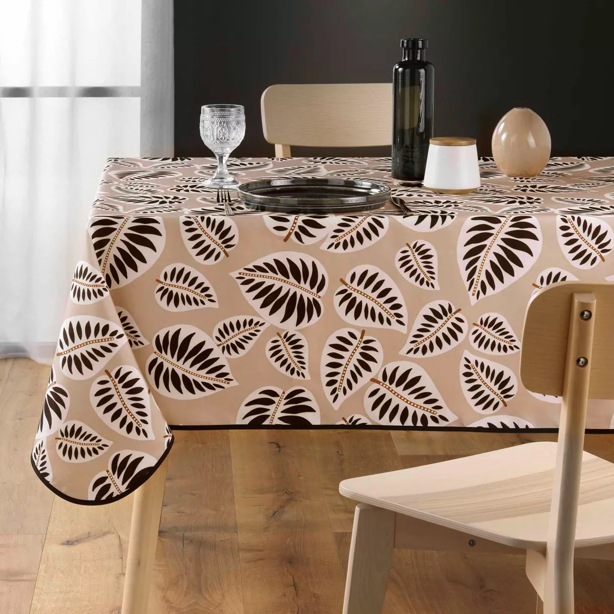 Fleckenabweisende quadratische Tischdecke (150 x 150 cm) Alma Schwarz