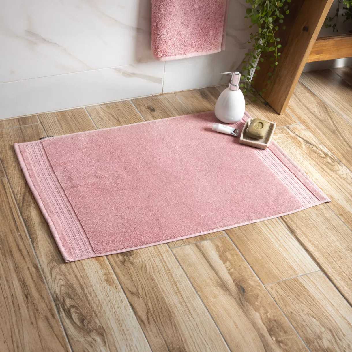 Alfombra de baño de algodón orgánico (70 cm) Méline Rosa durazno
