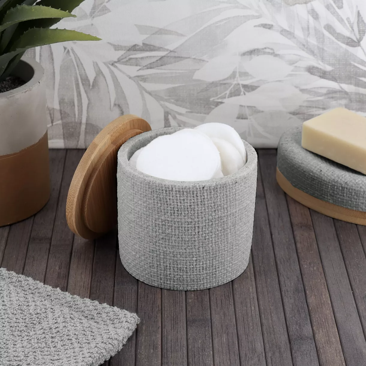 BOITE A COTON POLYRESINE RONDE EFFET MAILLE  ET BAMBOU  - GRIS