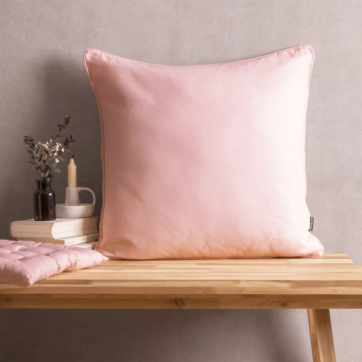 Coussin carré coton (60 x 60 cm) Pixel Rose poudré