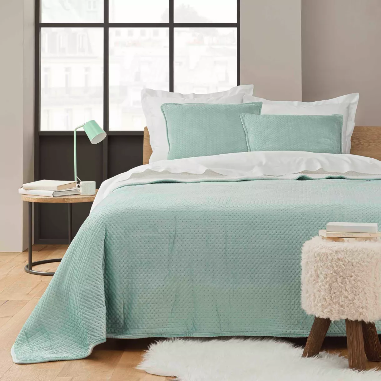Gewatteerde bedsprei en fluwelen/ sherpa kussenslopen (240 x 220 cm) Mylène Salie groen / wit
