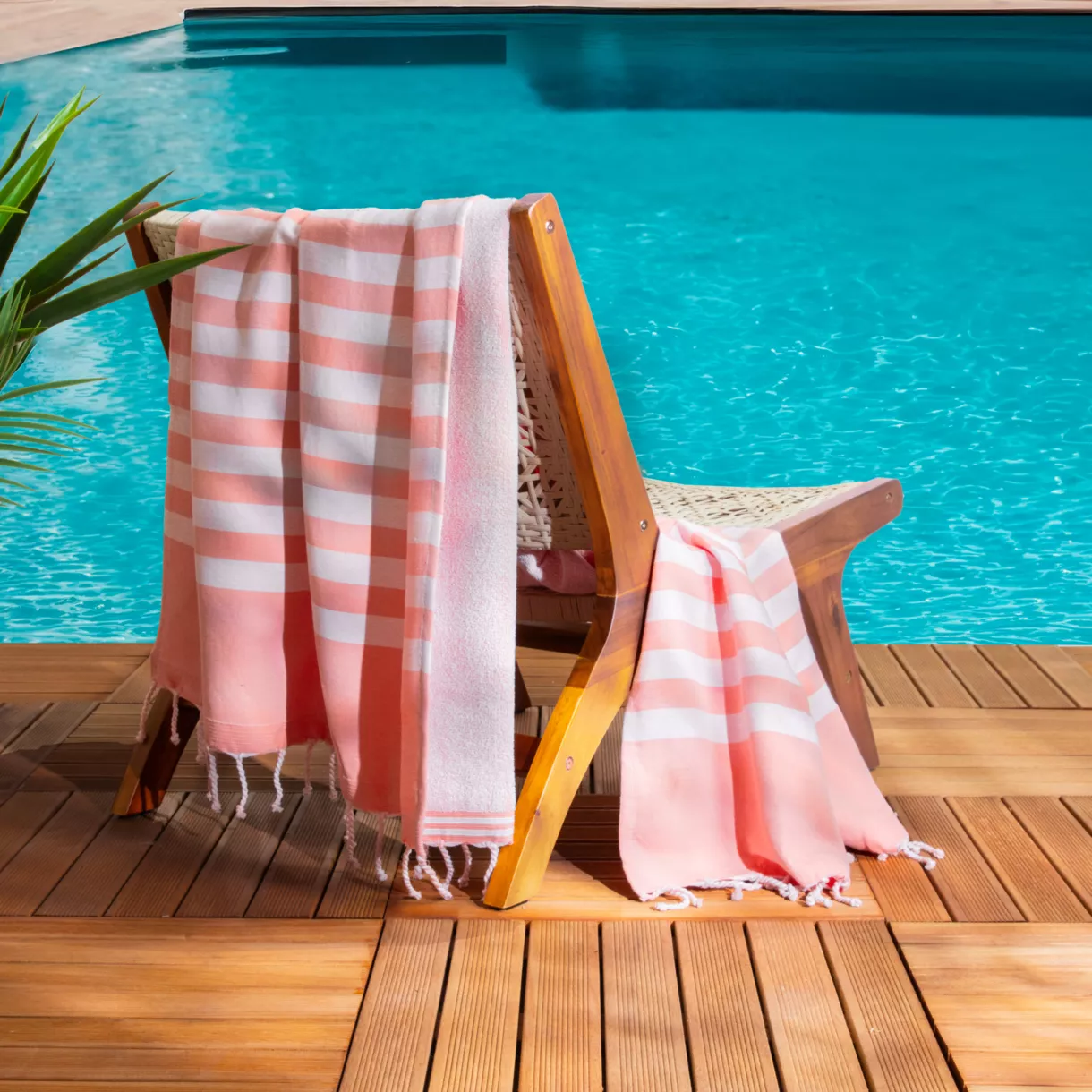  EM - Fouta avec franges 100 x 200 cm Coton tissŽ teint + Žponge CORALIA Corail 