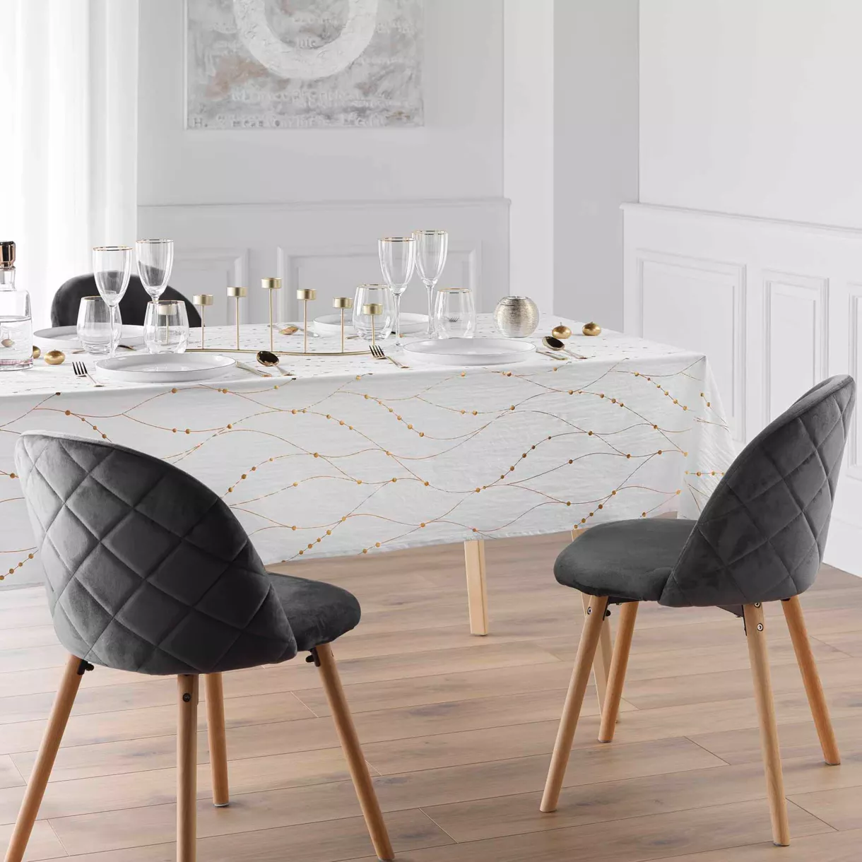 eminza Nappe de Noël rectangulaire anti tache (140 x 240 cm) Firmament Blanc et doré