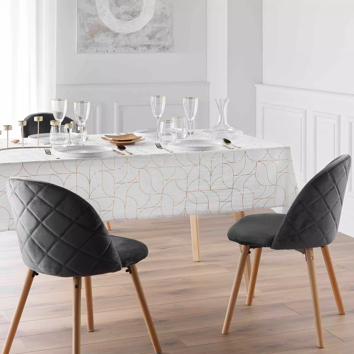 Nappe de Noël rectangulaire anti tache (140 x 240 cm) Louxor Blanc et doré