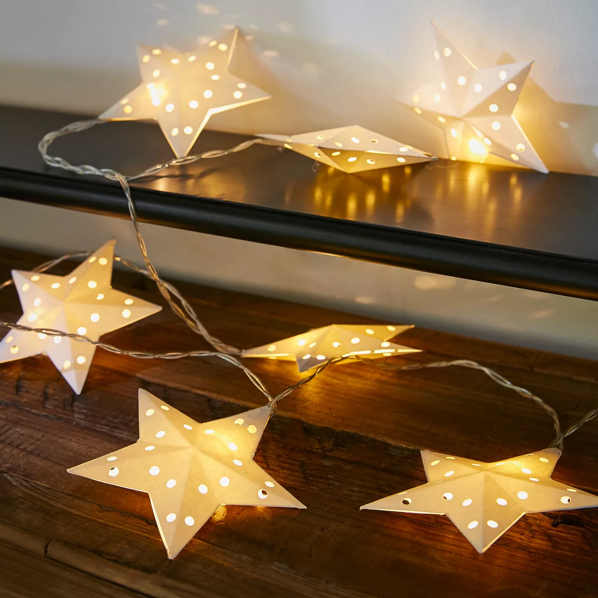 Guirlande lumineuse à piles 10 LED (2,25 m) Étoiles en papier Blanc chaud