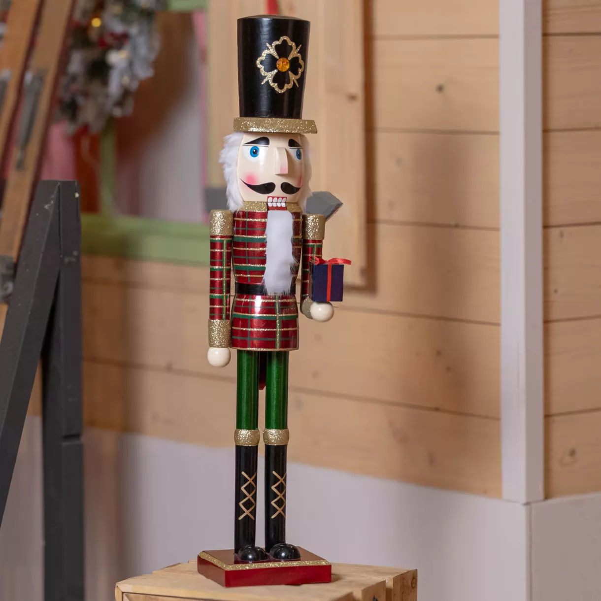 Soldatino Schiaccianoci in legno (H76 cm) Igor Tartan scozzese