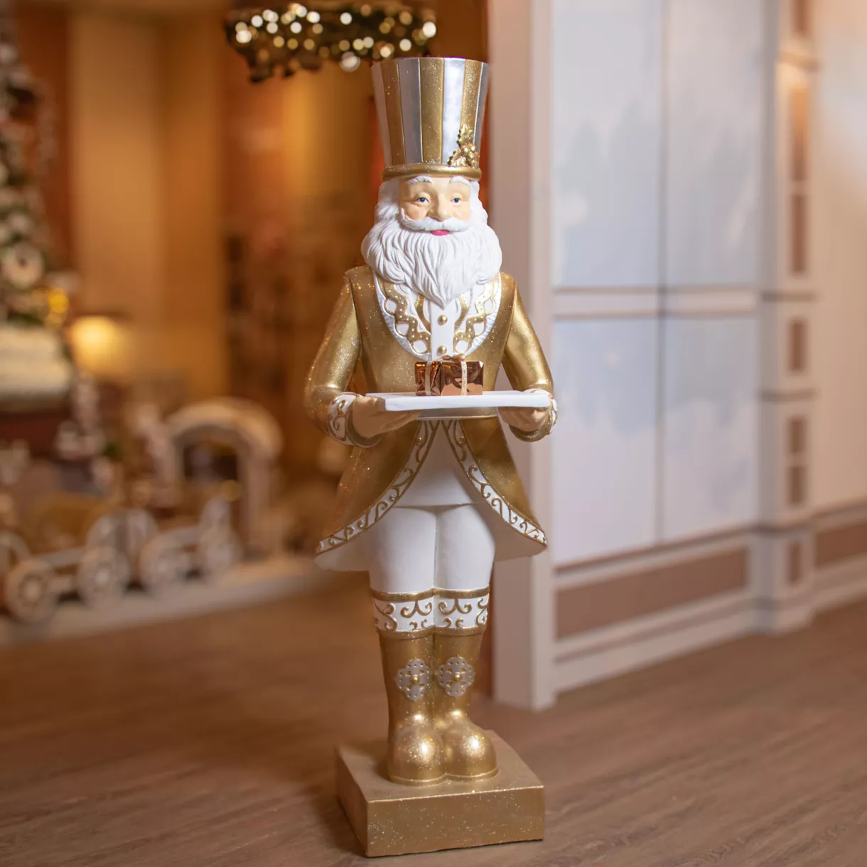 eminza Père Noël Géant (H175 cm) Gabriel costumé Or