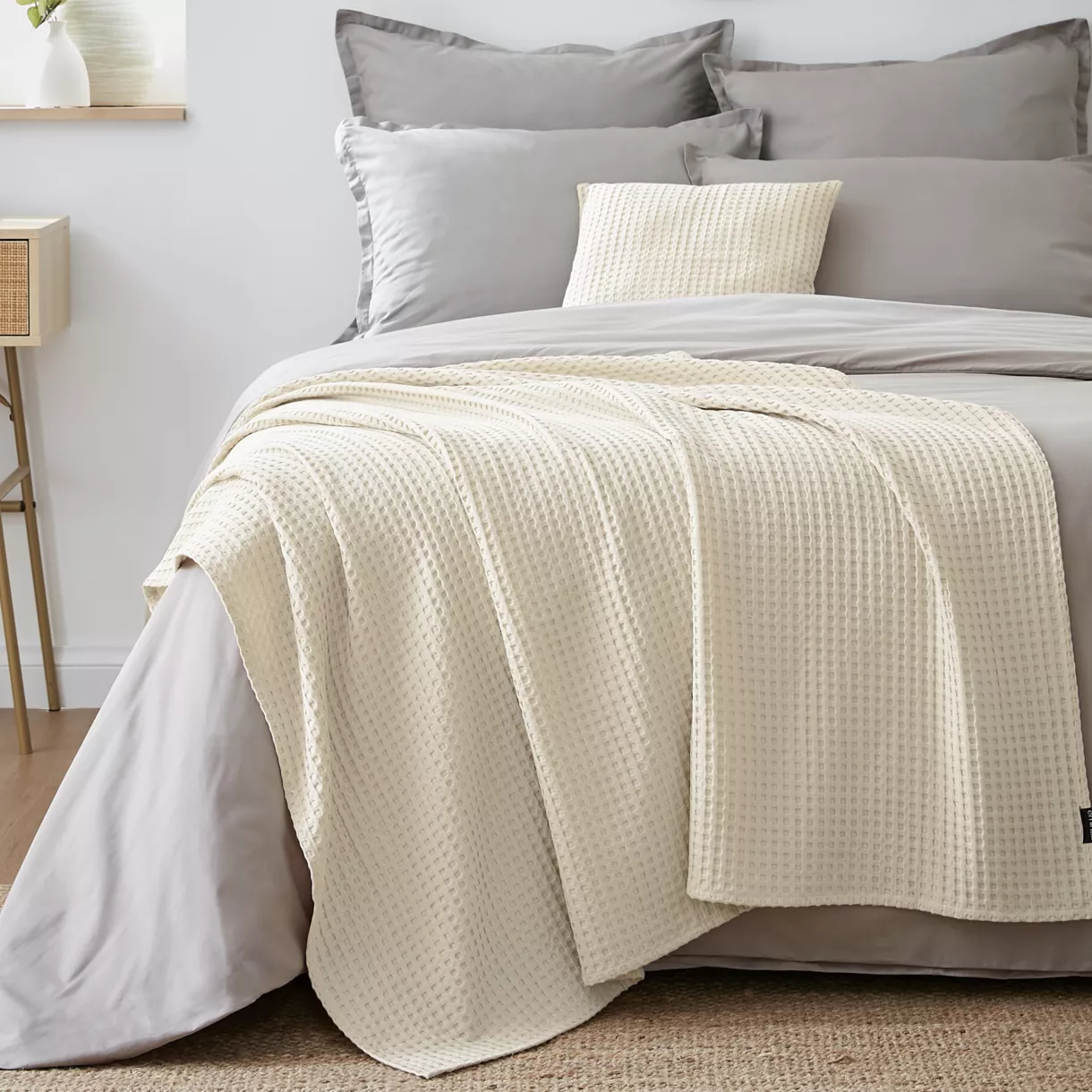 Jeté de lit coton nid d'abeille (130 x 160 cm) Maya Beige pampa