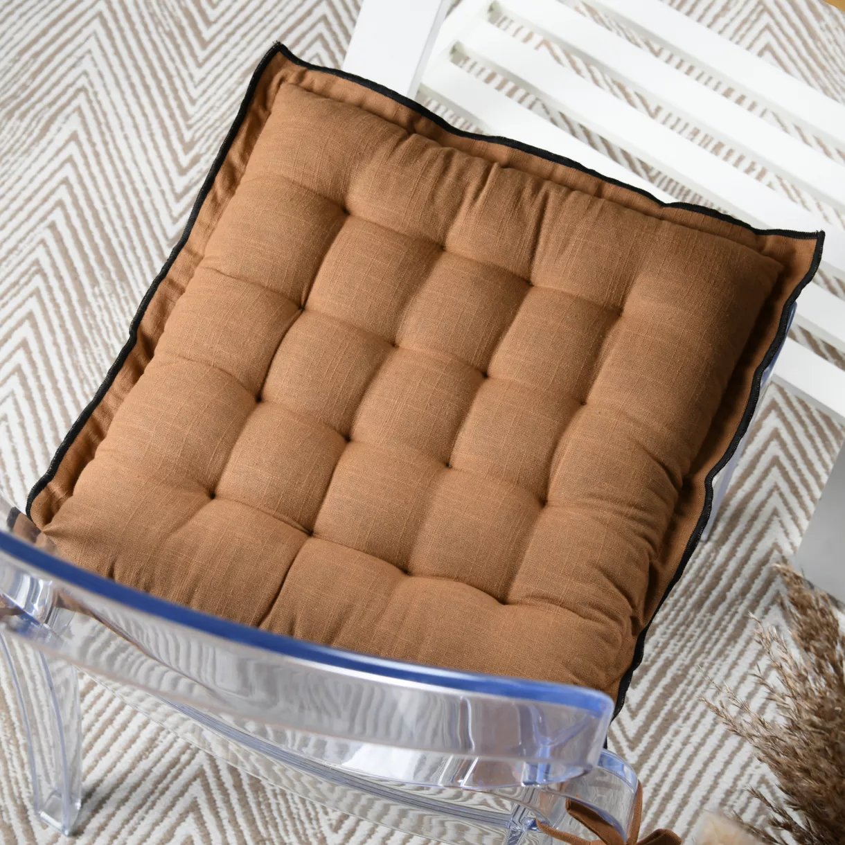 HELIOS GALETTE 16PTS 38X38 CAMEL