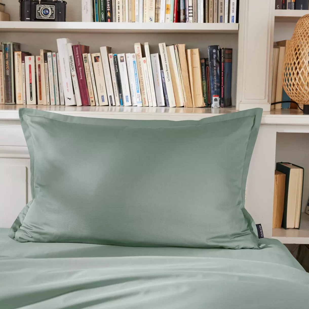 EM - Taie d'oreiller volant plat 50 x 70 cm Percale unie CALI Eucalyptus