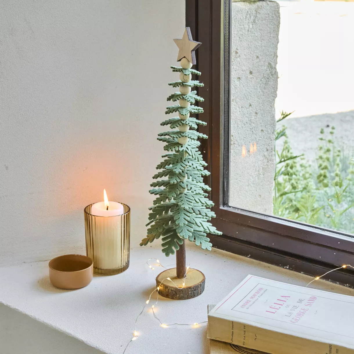 1 Sapin feutrine dia12.50-H37.50cm assorti MOD A 