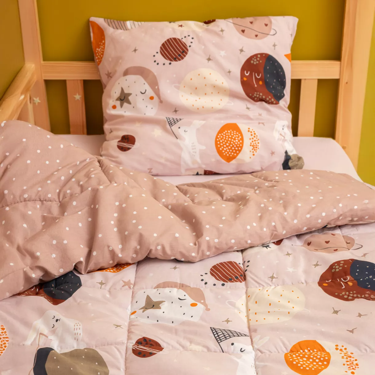 Gedrukte kinderdekbedset van katoen en een kussensloop (140 x 200 cm) Sky Dream Roze