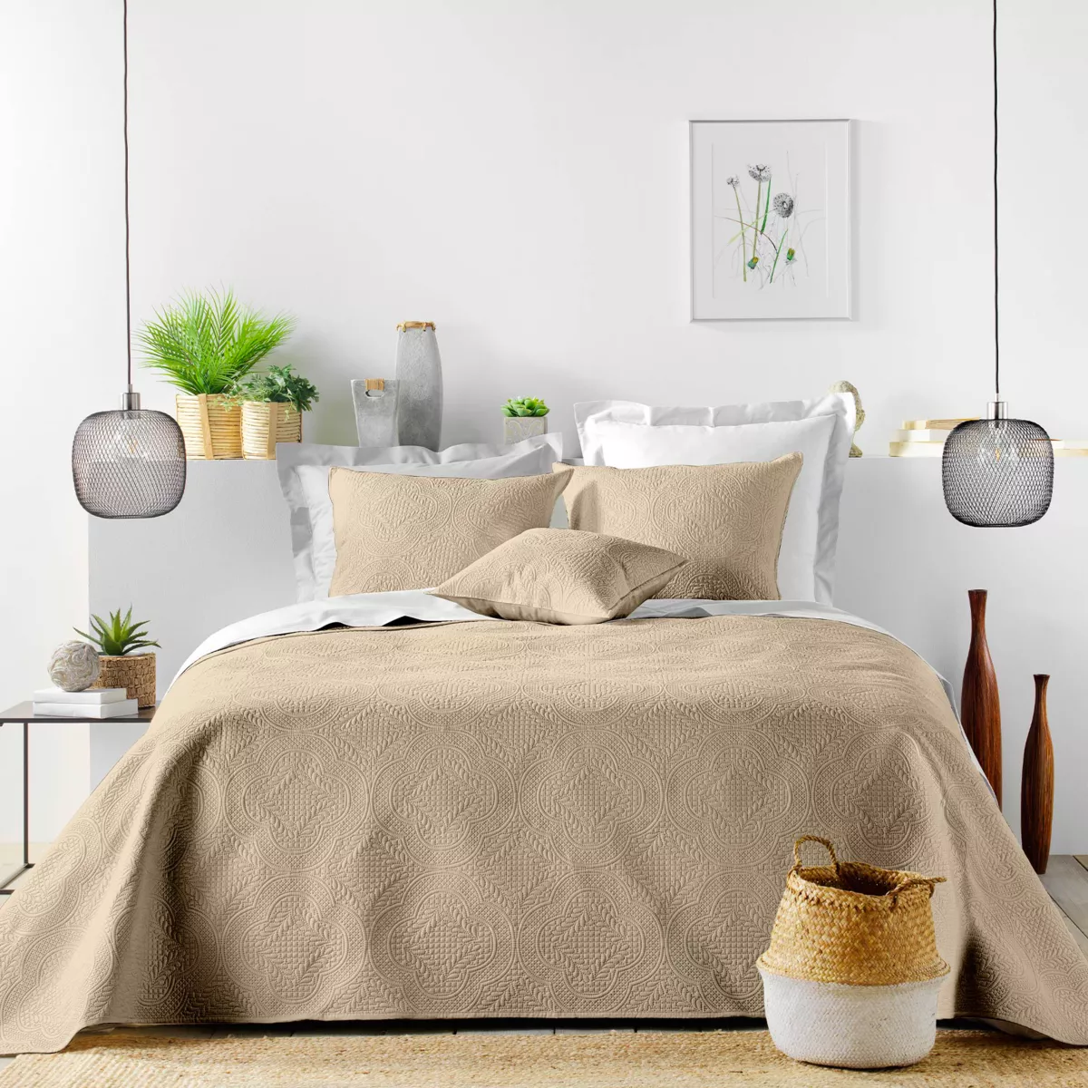Colcha acolchada y dos fundas de almohada (240 x 260 cm) Romane Beige