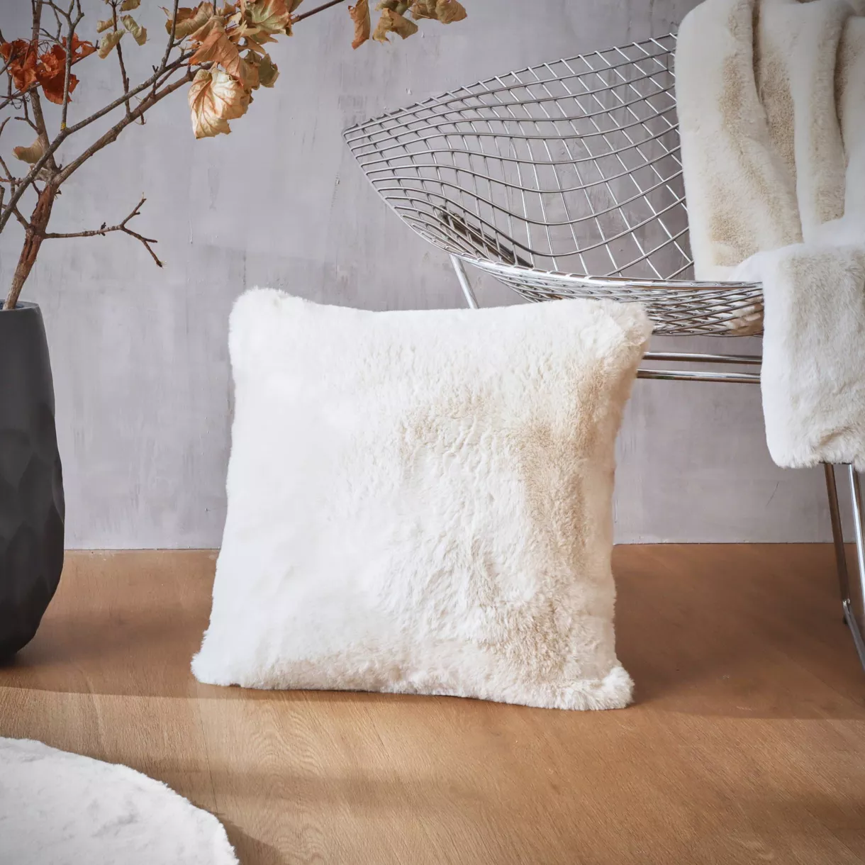 Coussin carré fausse fourrure (45 x 45 cm) Finn Blanc