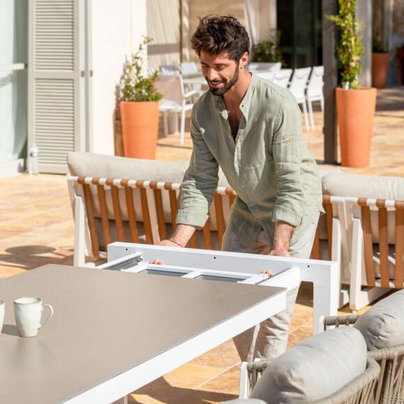 Mesa de jardín extensible Amalfi de aluminio para 12 personas (300 x 96 cm) - Blanca 3