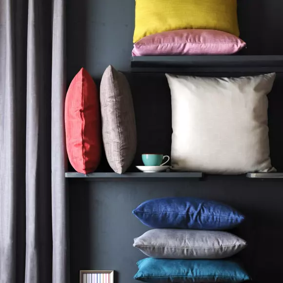 Coussin carré (50 cm) Béa Noir 2