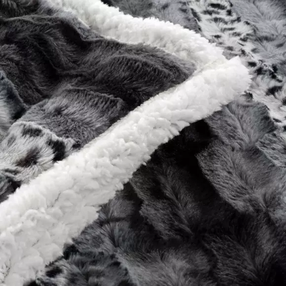 Plaid fausse fourrure (150 cm) Grizzly Gris 3