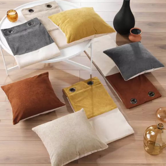 Coussin carré bouclette (45 cm) Tessa Camel