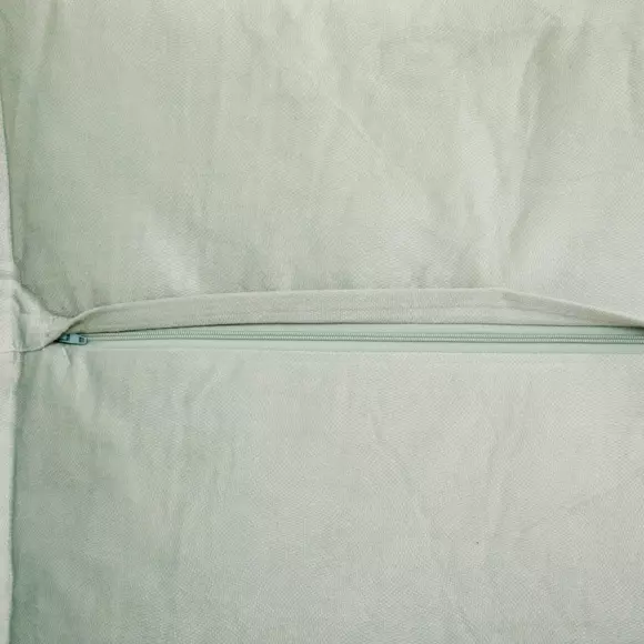 Coussin carré (55 cm) Lilou Vert céladon 2