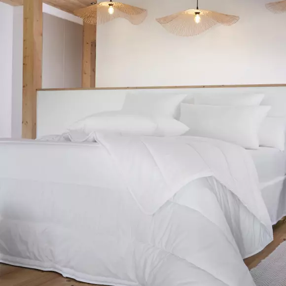 Licht antimijt dekbed (260 cm) Celeste Wit