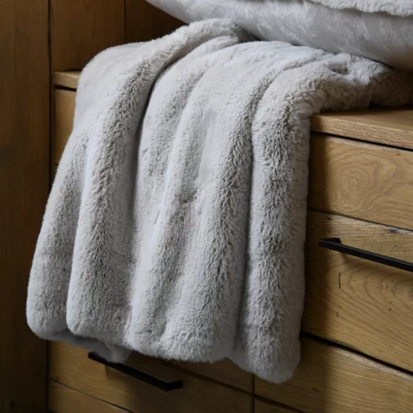 Plaid fausse fourrure (130 x 160 cm) Bostan Beige
