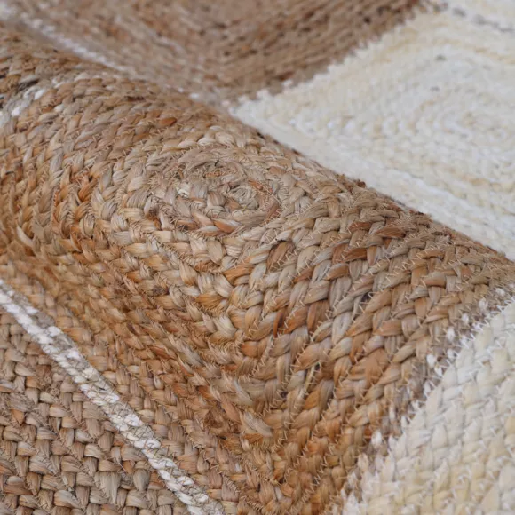 Alfombra rectangular de salón de yute trenzada a mano (160 x 230 cm) Advay Beige