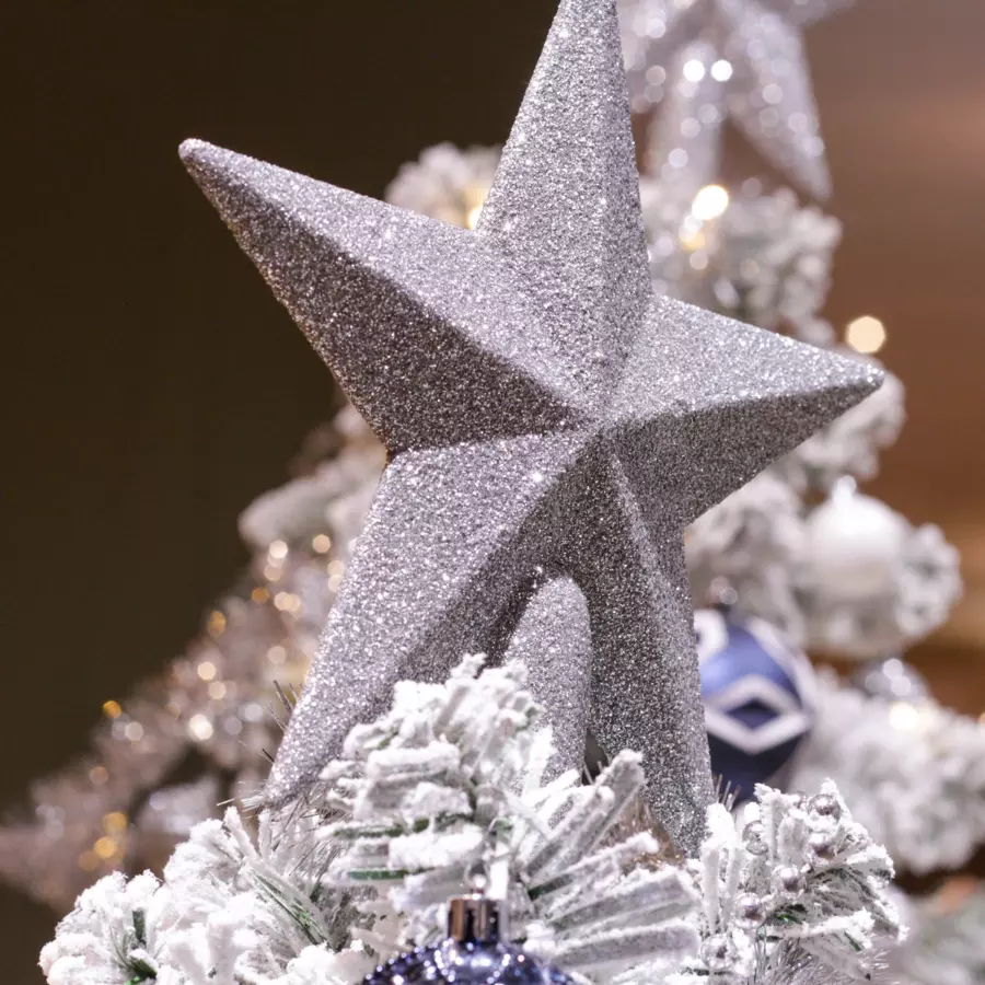 Sapin de Noël artificiel lumineux et décoré Royal H210 cm Vert enneigé 5