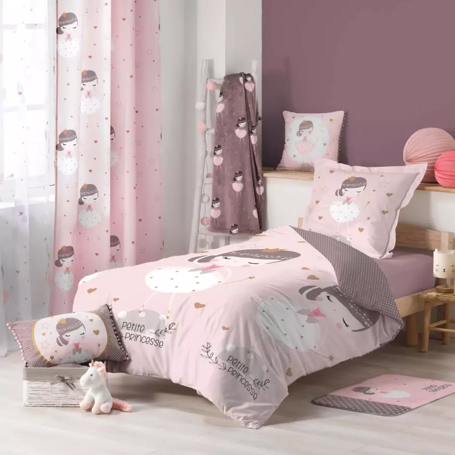 Cojín rectangular Princesita Rosa 4