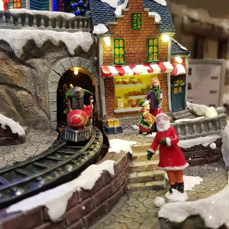 Pueblo de Navidad luminoso y musical Trencito