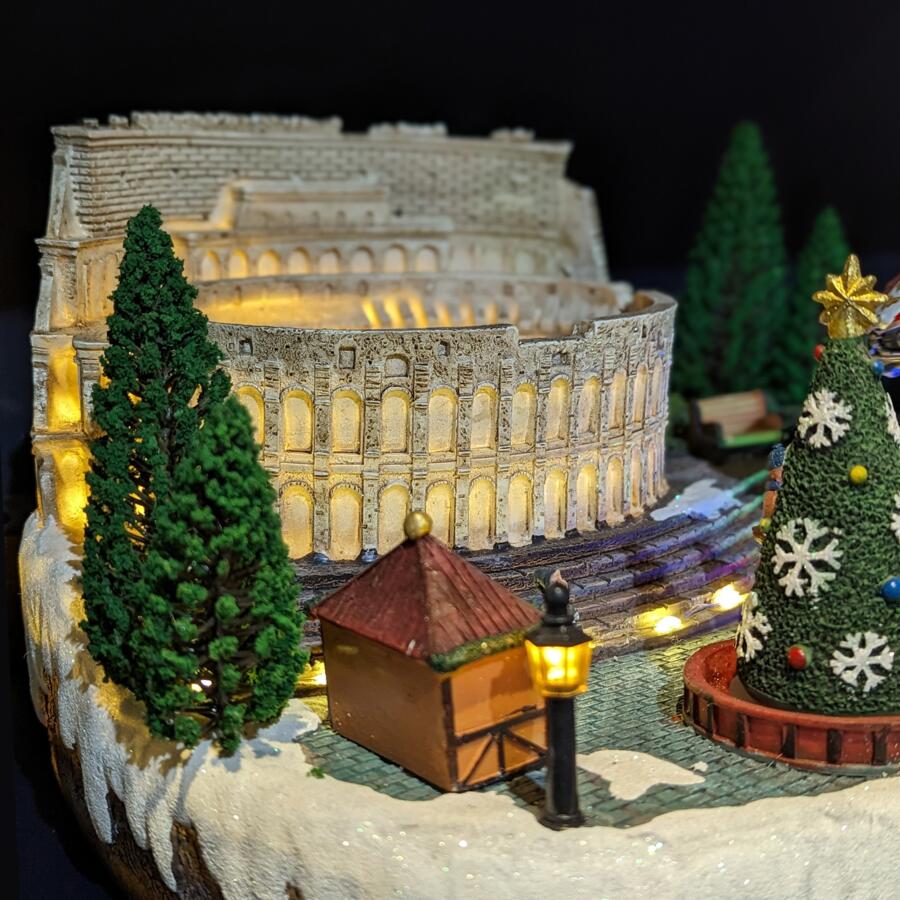 Villaggio di Natale luminoso e musicale Roma 5