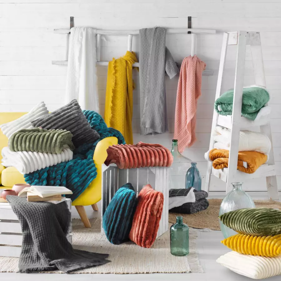 Jeté de canapé (150 cm) Coraline Gris anthracite 4