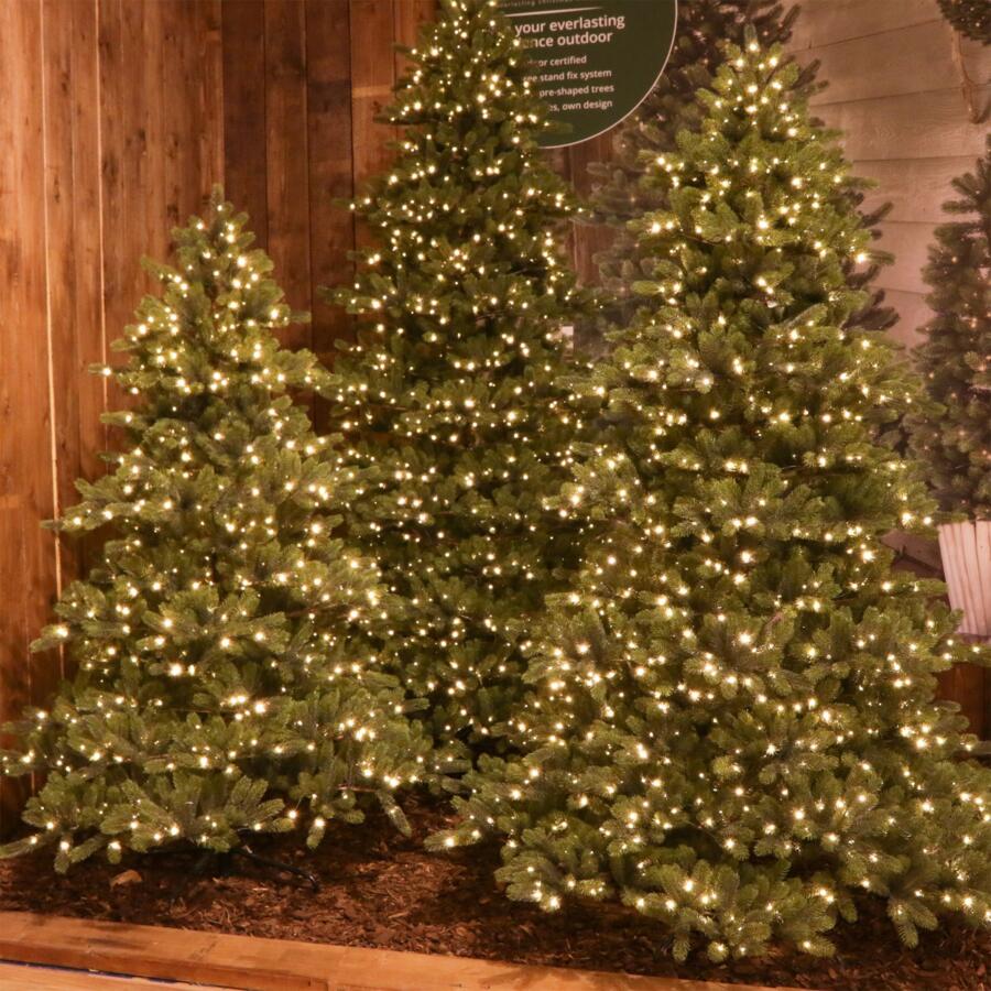 Albero di Natale artificiale illuminato per esterno Winnipeg Alt. 240 cm Verde abete 5