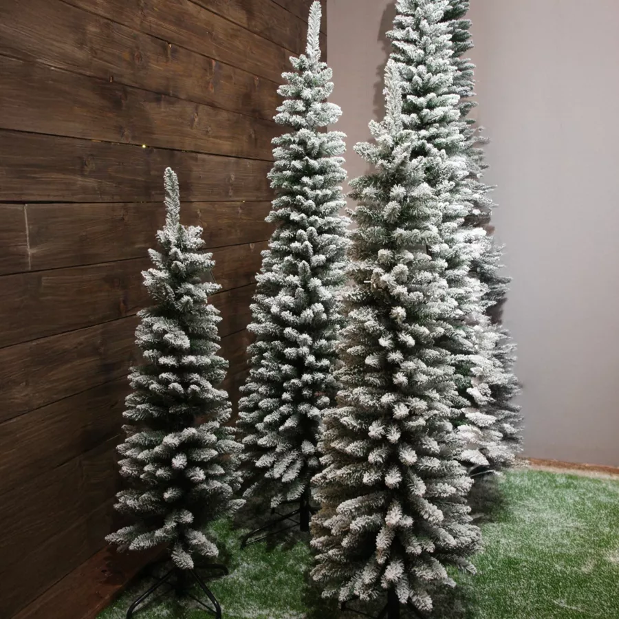 Künstlicher Weihnachtsbaum Narrow H210 cm Grün verschneit