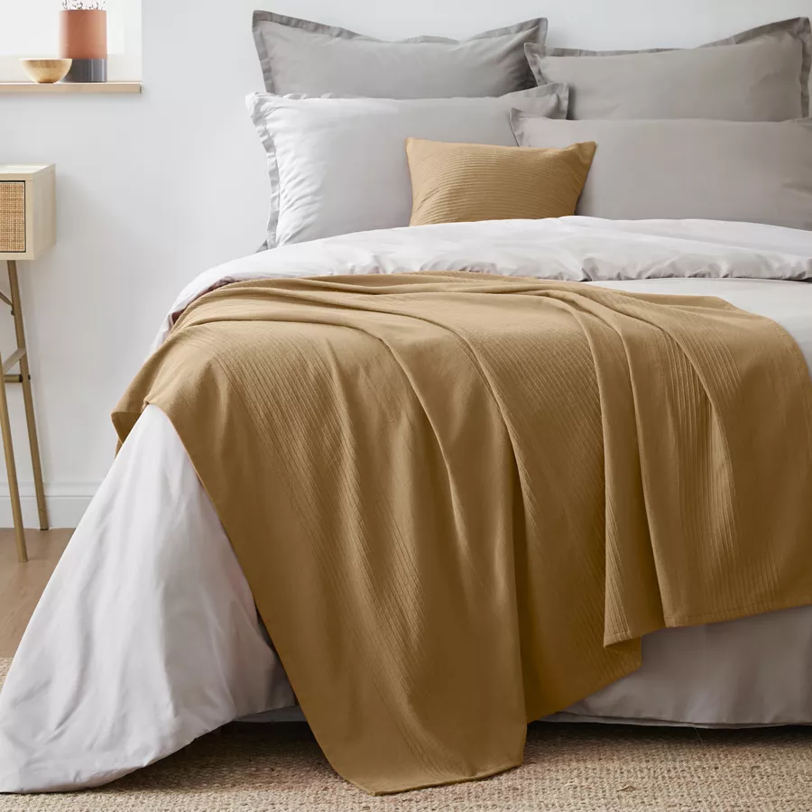 Geworpen katoenen bed (130 x 160 cm) Léa Camel