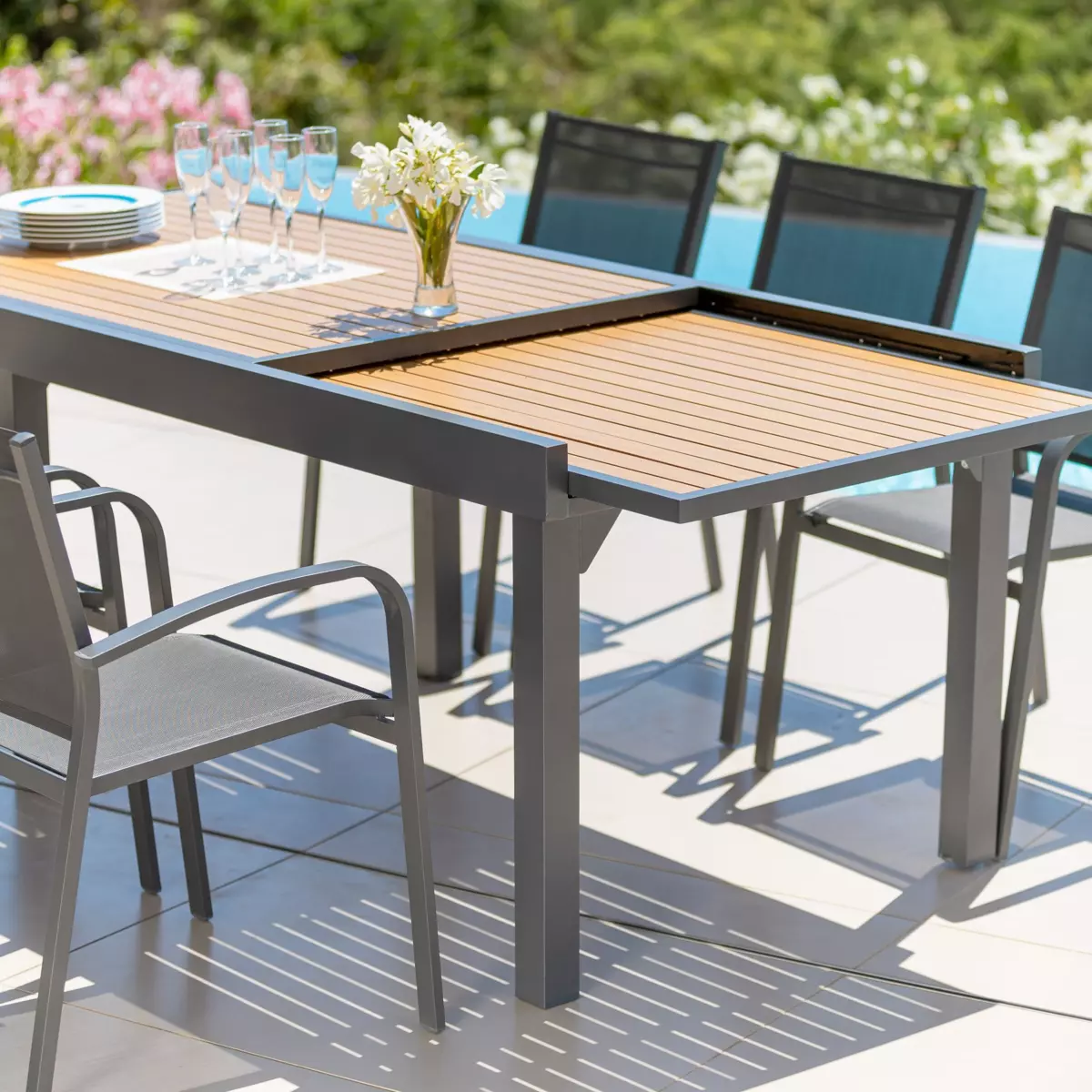 Table de jardin extensible 10 places Aluminium effet bois Murano (270 x 90 cm) - Gris anthracite 2