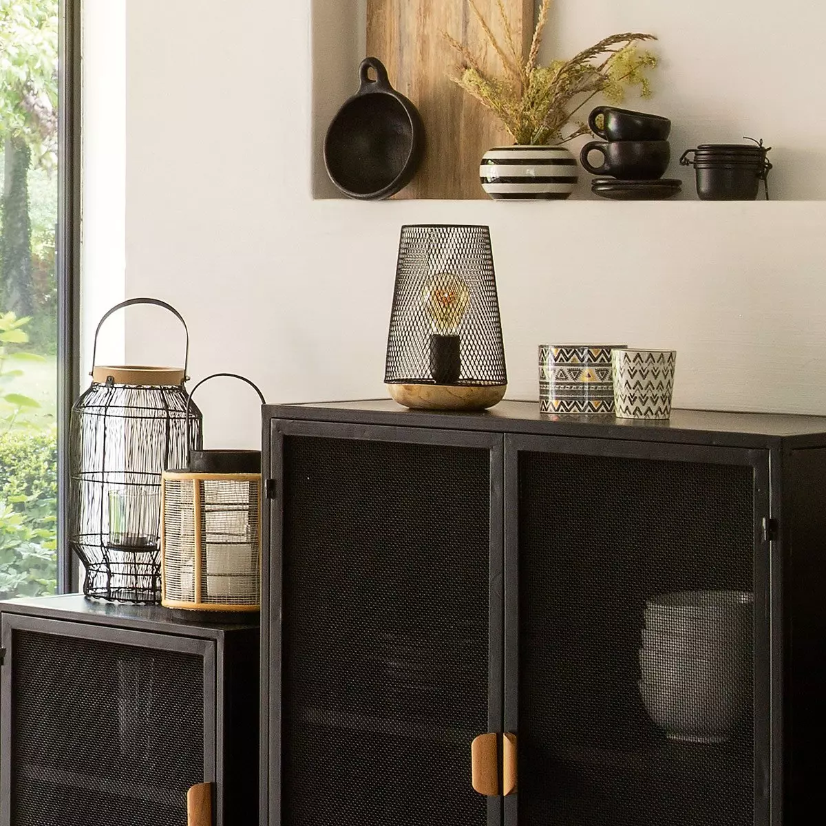 Lámpara de mesa Factor Negro 2