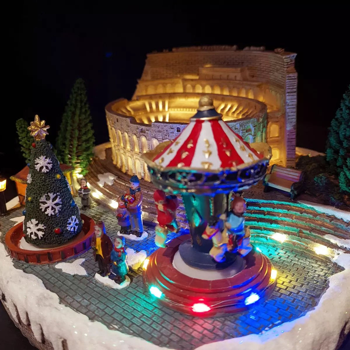 Village de Noël lumineux et musical Rome 4