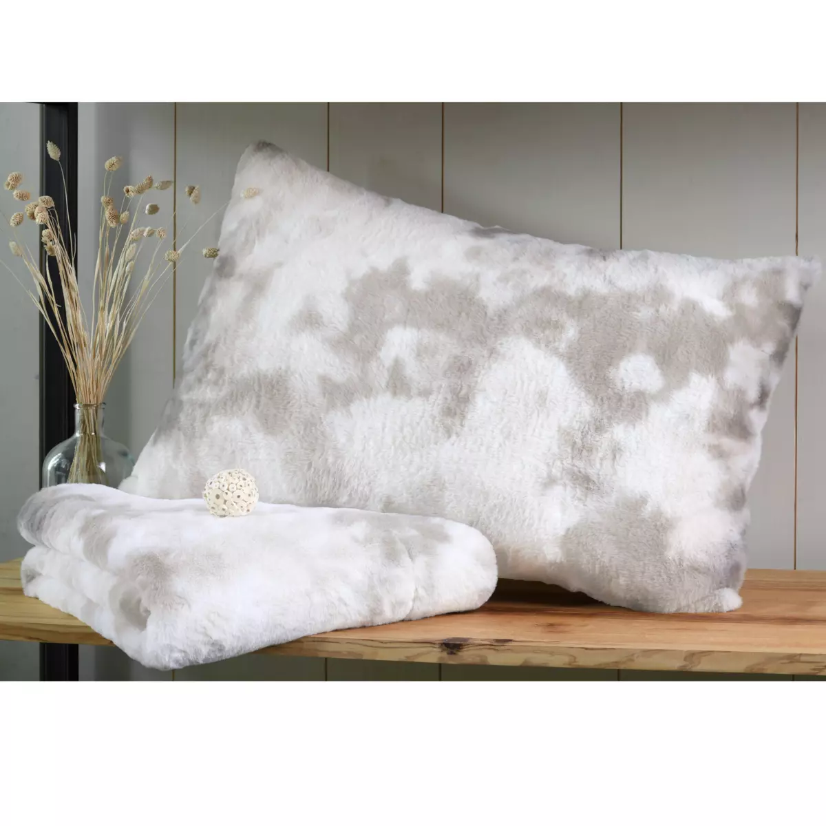 Cuscino rettangolare eco pelliccia (80 cm) Harald Beige