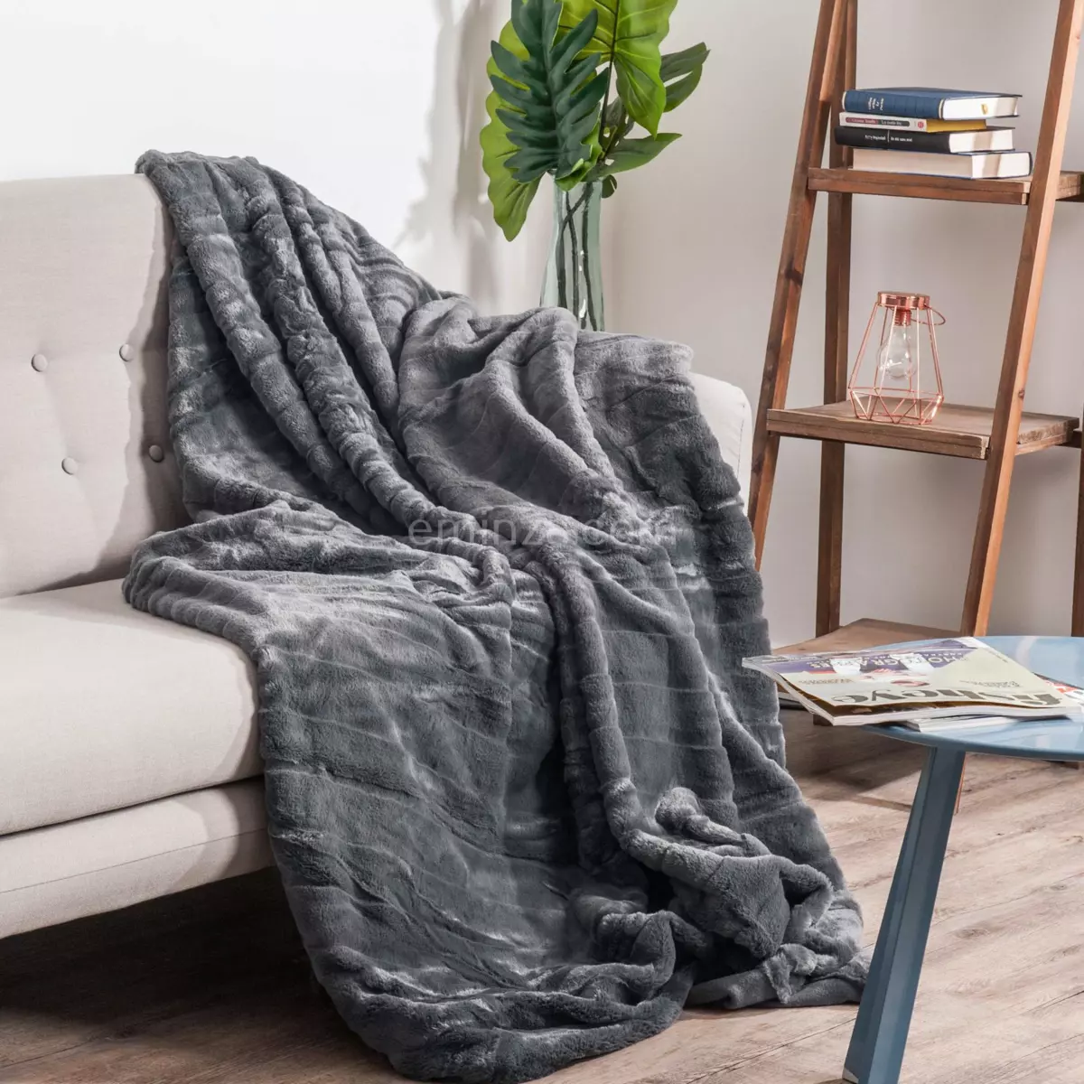 Plaid doux (160 cm) Manoir Gris foncé 1