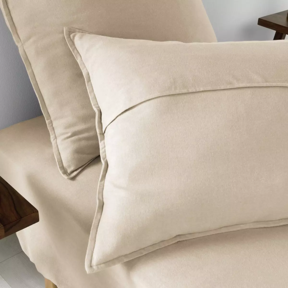 Quadratischer Kopfkissenbezug aus Flanell (63 cm) Théa Beige 5