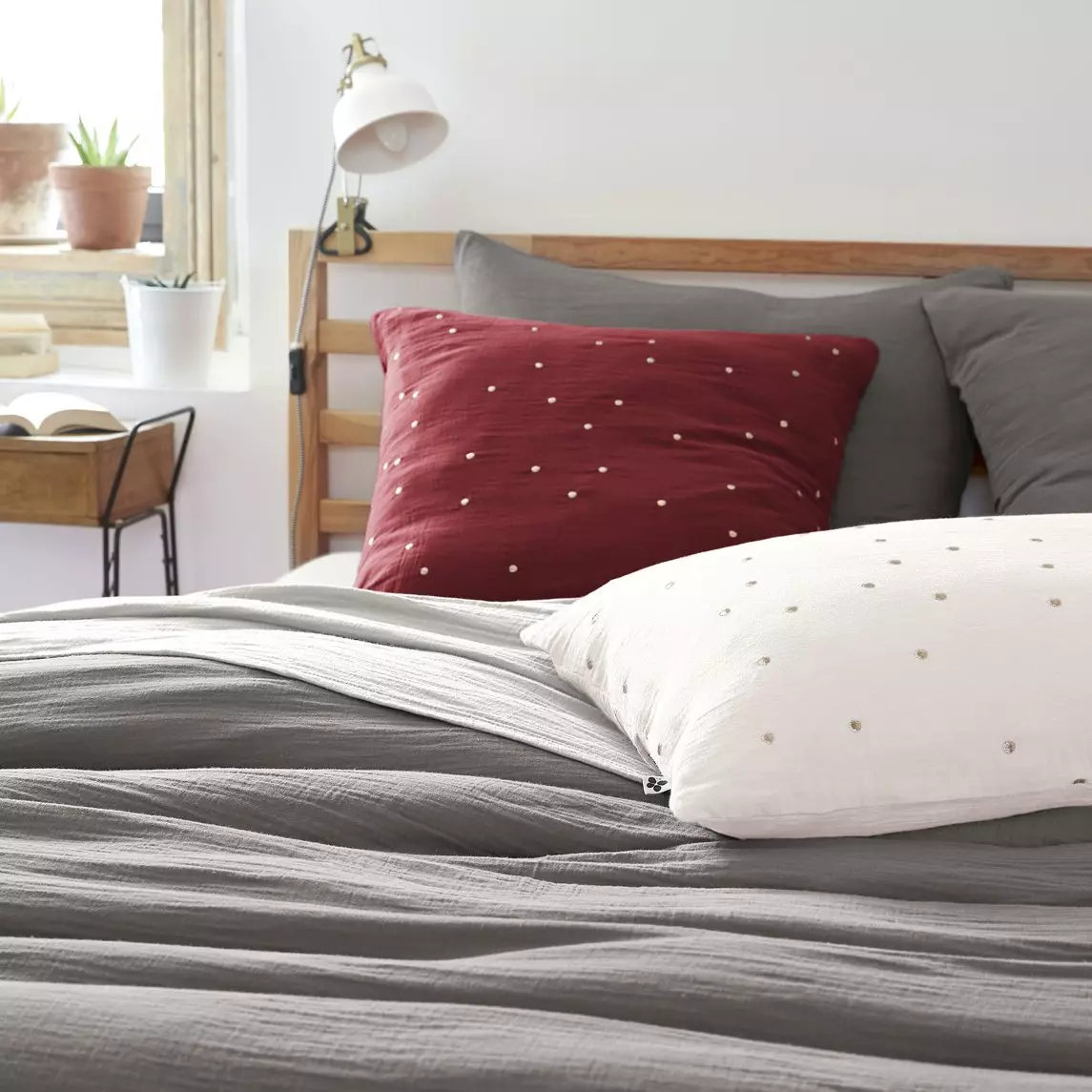 Taie d'oreiller carrée gaze de coton (60 cm) Gaïa Chic Blanc chantilly 5