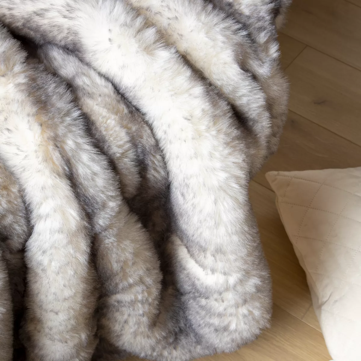 Plaid fausse fourrure (160 cm) Bishorn Gris 2
