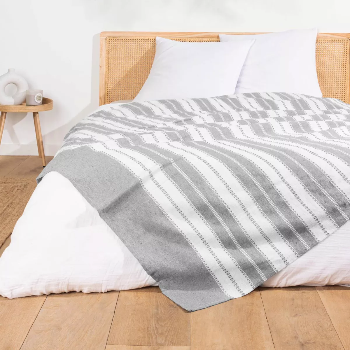 COUVRE LIT 2 PERSONNES 220 x 240 CM COTON/POLYESTER JACQUARD ABBY GRIS