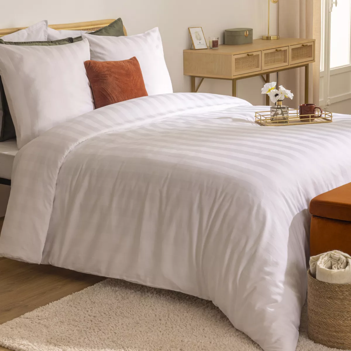 PARURE COT SATN BLC 260X240 L, 260 x P, 240 x H, 0,5 cm Blanc