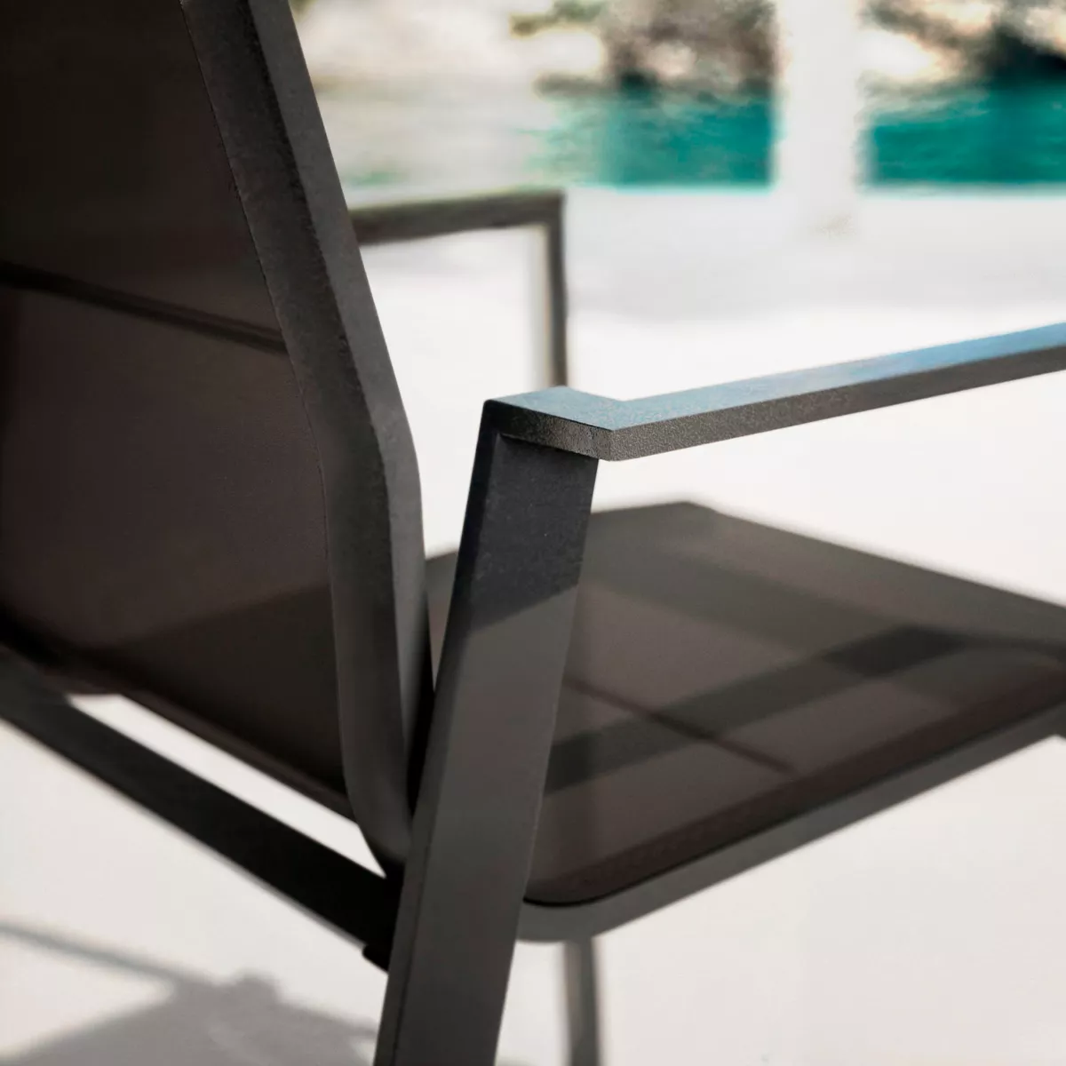 Sedia con braccioli da giardino impilabile alluminio Portofino - Grigio antracite