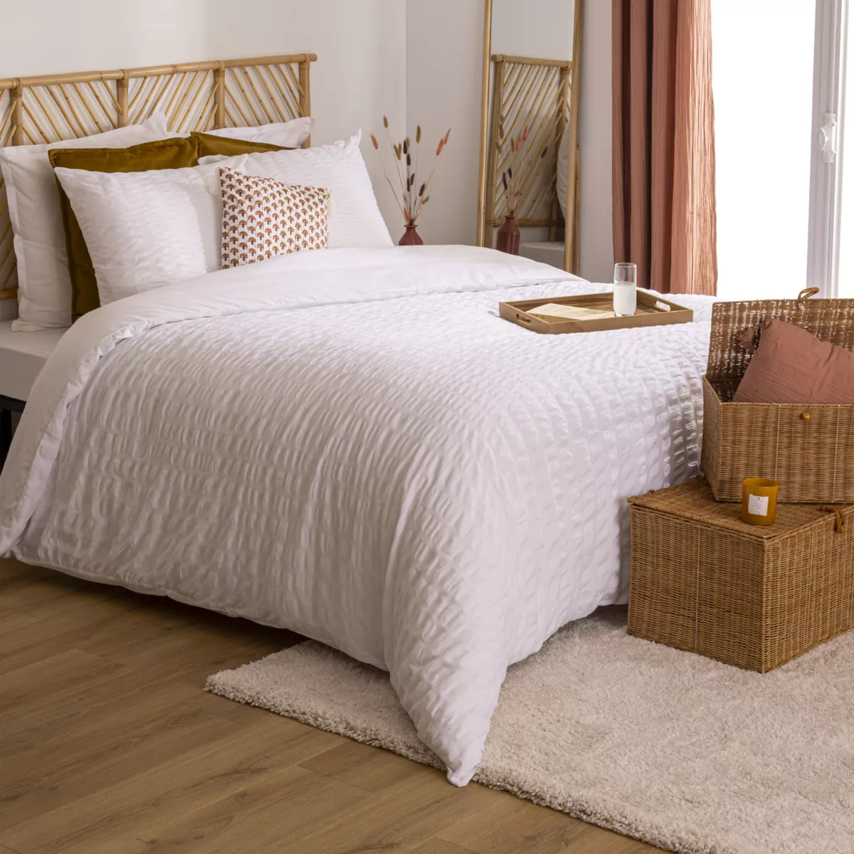 Housse de couette et deux taies polycoton (240 x 220 cm) Irhia Blanche